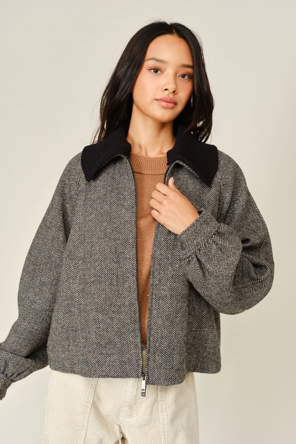 AJJ6361 / Aaron & Amber<br/>ZIGZAG CROCHET WOOL BOMBER JACKET