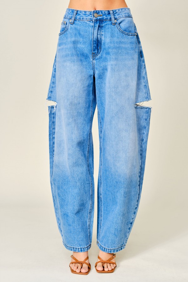 AJP6239 / Aaron & Amber<br/>SIDE SLIT BARREL JEANS