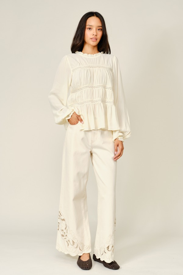 AJP6410 / Aaron & Amber<br/>DENIM EMBROIDERED HEM STRAIGHT JEANS
