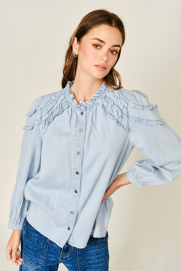 AJT6115 / Aaron & Amber<br/>RUFFLES LONG SLEEVE CHAMBRAY TOP