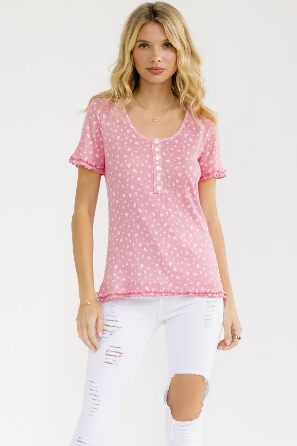 T6289XL / 7th Ray<br/>PLUS FLORAL RUFFLE TRIM HENLEY TOP