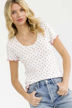 T6290 / 7th Ray<br/>DITSY FLORAL LETTUCE EDGE HENLEY TOP