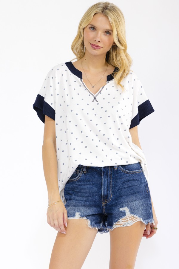 T6333 / 7th Ray<br/>POLKA DOT CONTRAST TRIM V NECK TOP