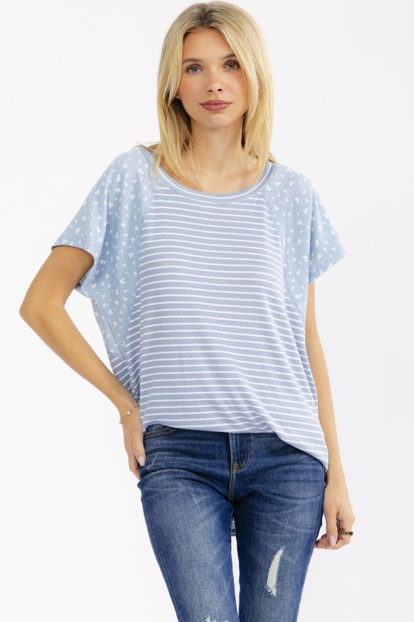 T6371 / 7th Ray<br/>FLORAL CONTRAST STRIPE SHORT SLEEVE TOP