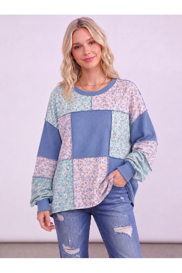 T6408 / 7th Ray<br/>FLORAL PATCHWORK LONG SLEEVE TOP