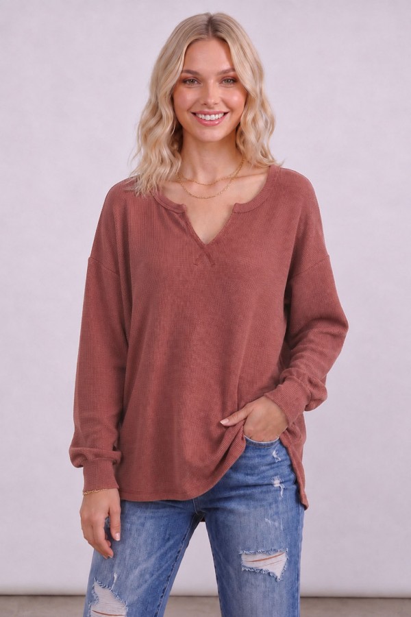 T6423 / 7th Ray<br/>THERMAL KNIT SPLIT NECK OVERSIZED TOP