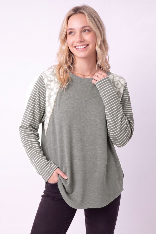 T6443XL / 7th Ray<br/>PLUS ANIMAL PRINT & STRIPE CONTRAST LONG SLEEVE TOP