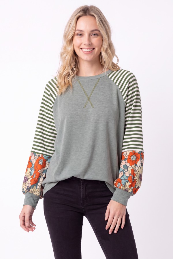 T6472 / 7th Ray<br/>STRIPE & FLORAL CONTRAST RAGLAN TOP