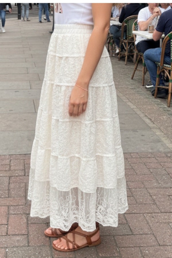 IN2171 / Nylon Apparel<br/>Addie Elastic Lace Detail Midi Skirts