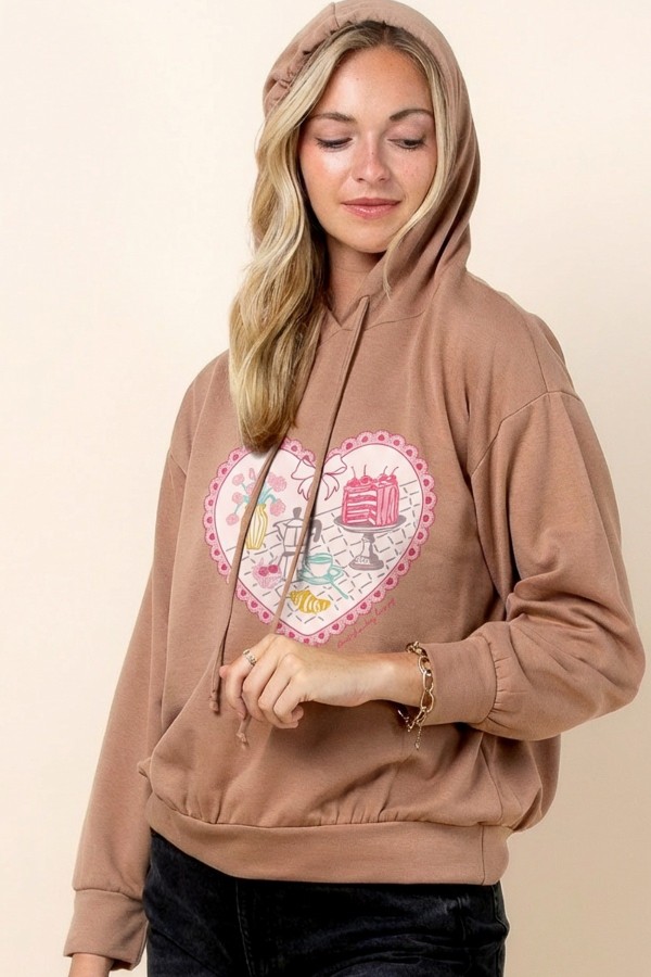 T1634-6919 / Nylon Apparel<br/>Cali Hearts Picnic Print Hoodie Top