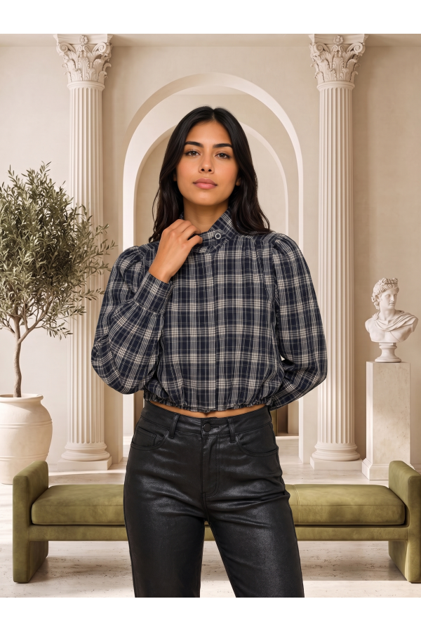 BT-26120 KIM / BALBOA<br/>Kim plaid cropped blouse with mock neck