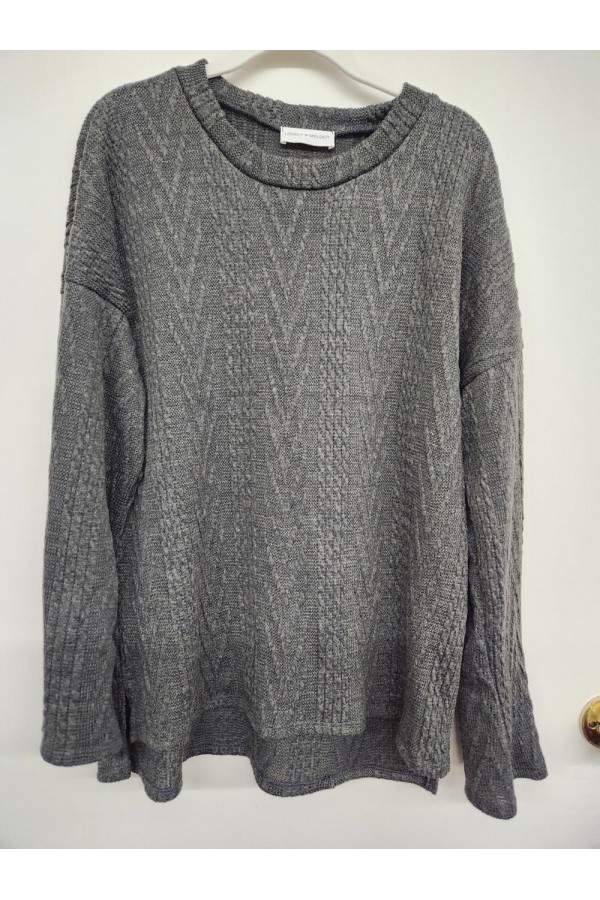 LMT4593 / Lovely Melody<br/>Cable knit side slit loose fit long sleeve pullover top
