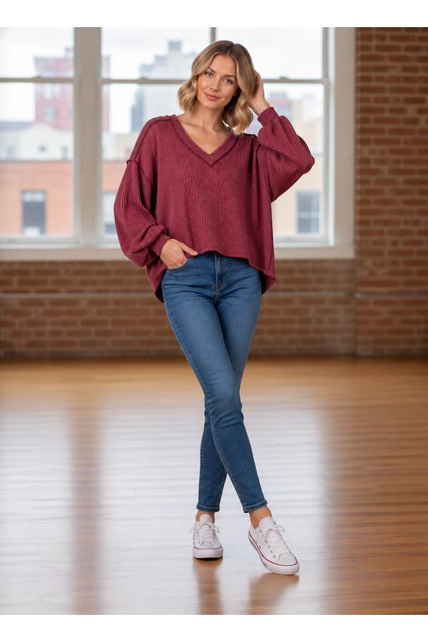 LMT4651 / Lovely Melody<br/>Effortlessly Chic Ribbed V-Neck Long Sleeve Top