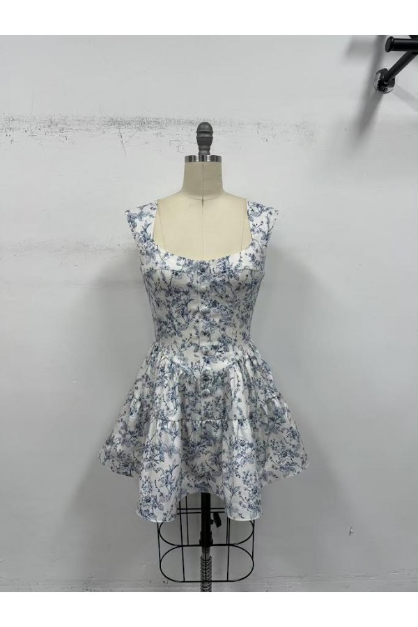 VID50502-4 / The Vintage Shop<br/>FLORAL PRINT SQUARE NECKLINE MINI DRESS