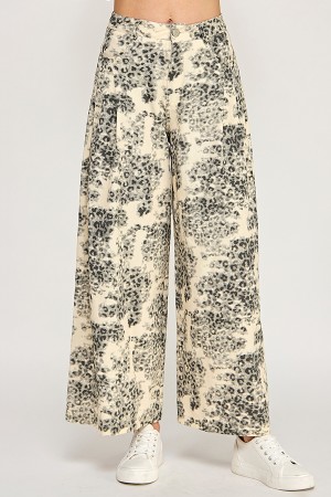 VIP52881-4 / The Vintage Shop<br/>WIDE LEG ANIMAL PRINT PANTS