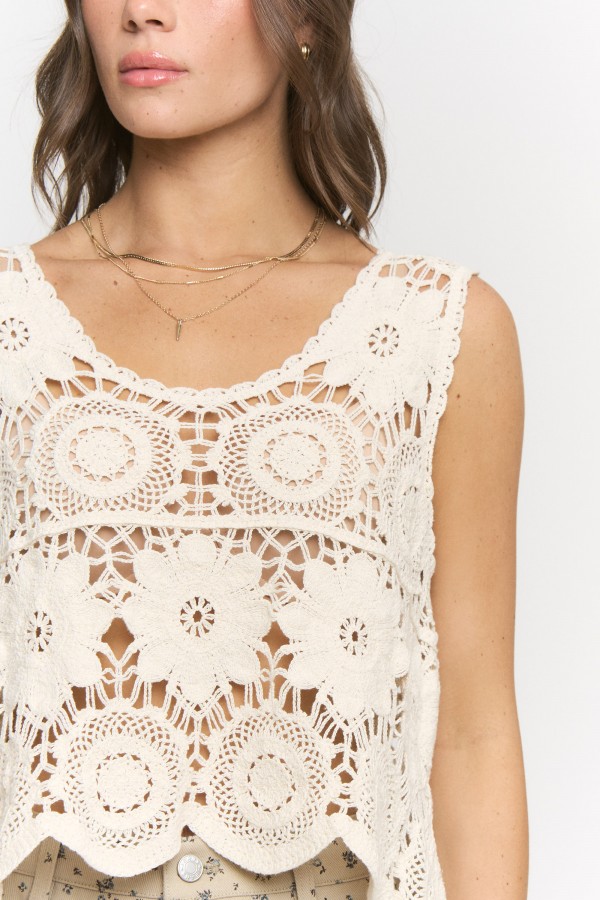 CRT8318 / Jade By Jane<br/>CROCHET FLORAL SLEEVELESS TOP