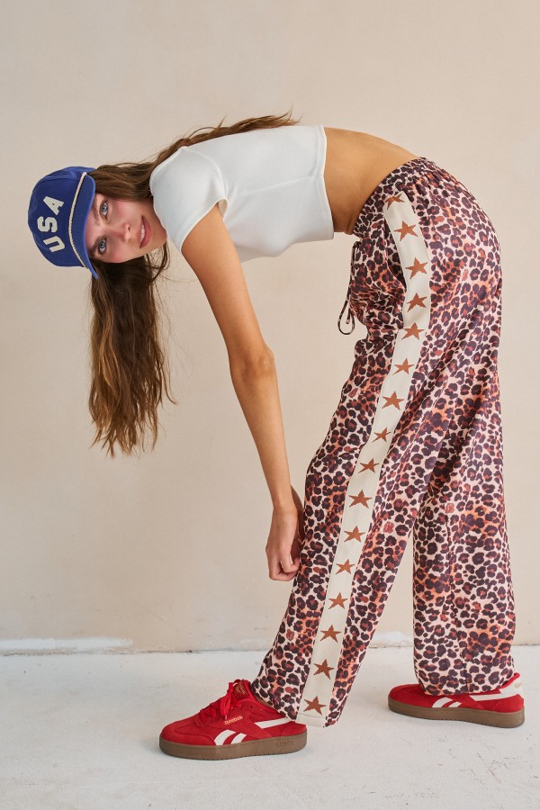 JJB6426-1 / Jade By Jane<br/>LEOPARD STAR STRIPE PANTS