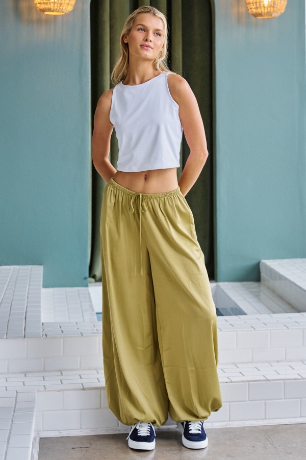 JJB8370 / Jade By Jane<br/>SATIN DRAPE BALLOON PANTS