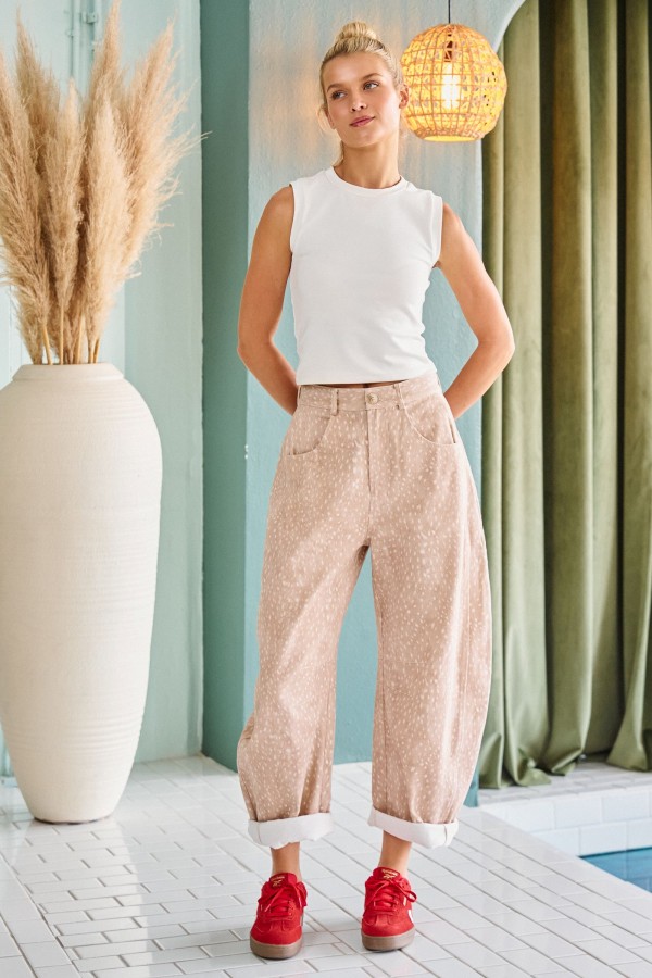 JJB8380 / Jade By Jane<br/>DEER PRINT BALLOON LEG JEANS