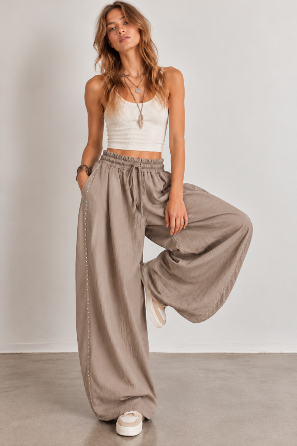 JJB8561 / Jade By Jane<br/>STUDDED TRIM BALLOON WIDE-LEG PANTS