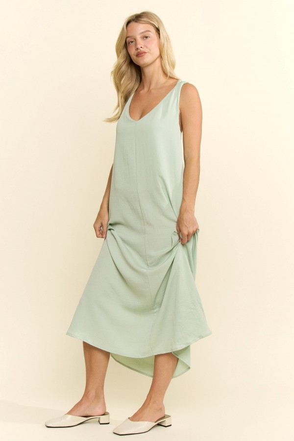 JJD5839P / Jade By Jane<br/>PLUS SIZE TWIST BACK MIDI DRESS