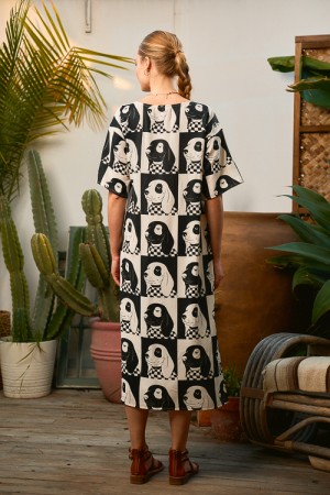 KRD8076P / Jade By Jane<br/>DOG PRINT CHECKERED MIDI TSHIRT DRESS PLUS
