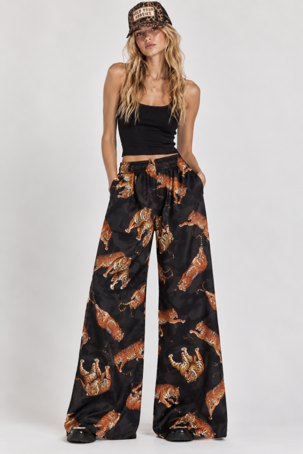KRP3063-10 / Jade By Jane<br/>TIGER PRINT WIDE LEG PANTS
