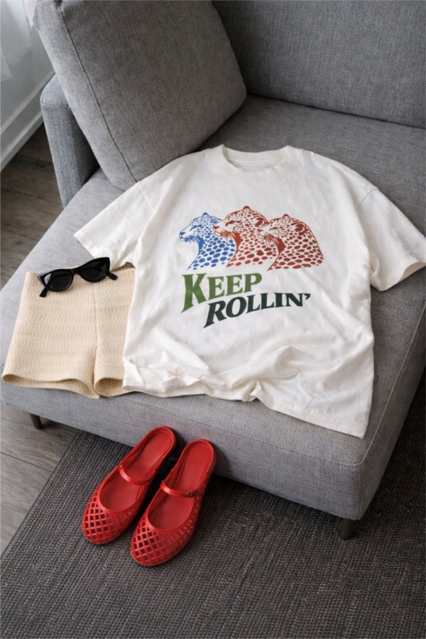 PRT1122 / Jade By Jane<br/>KEEP ROLLIN’ GRAPHIC TEE