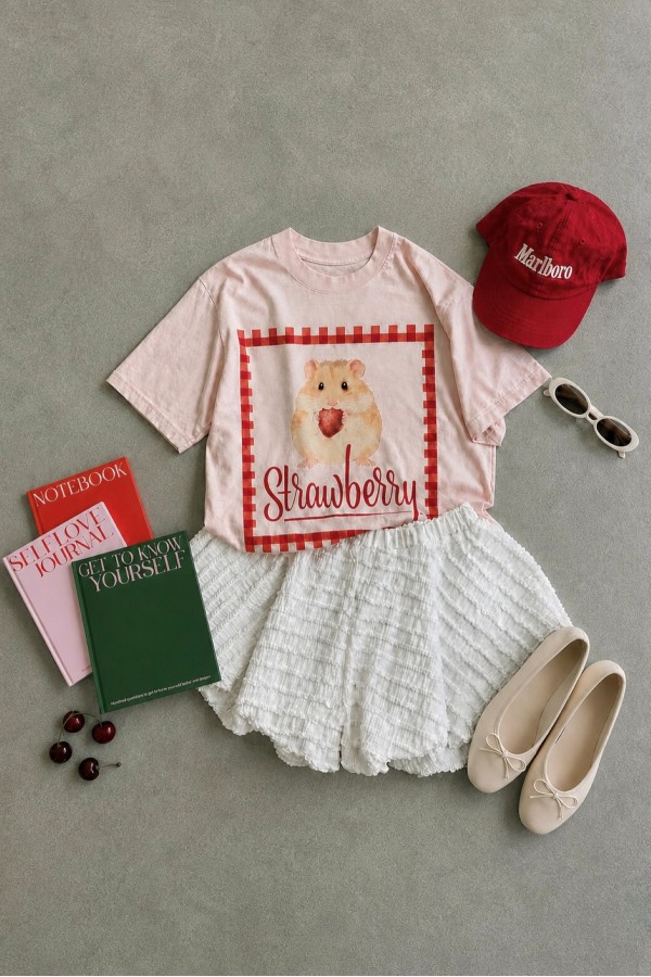 PRT1127 / Jade By Jane<br/>STRAWBERRY HAMSTER GRAPHIC TEE