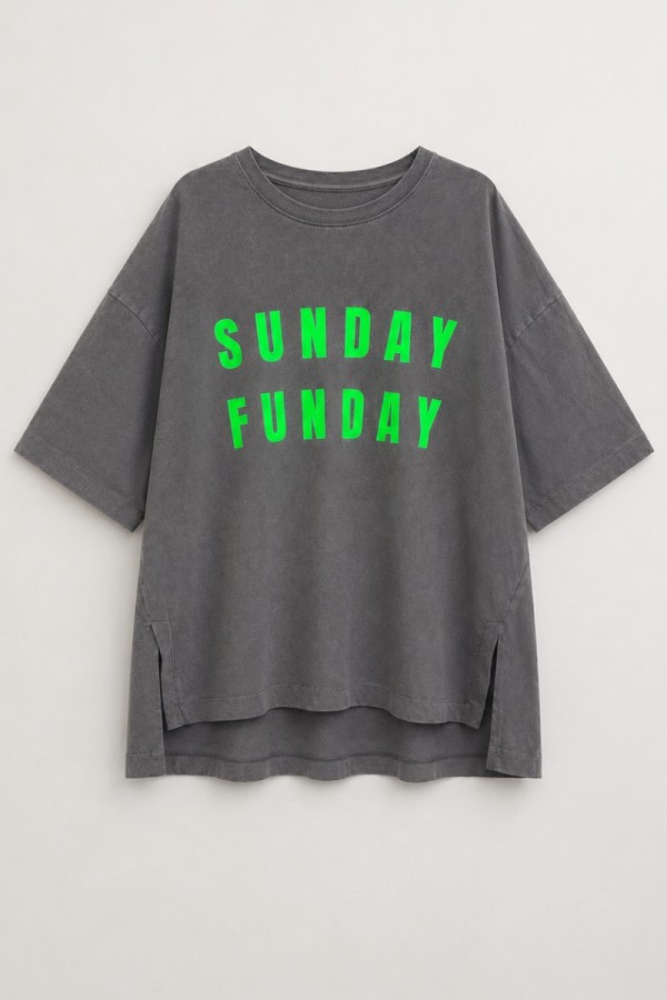 PRT1151P / Jade By Jane<br/>PLUS SIZE SUNDAY FUNDAY GRAPHIC TOP