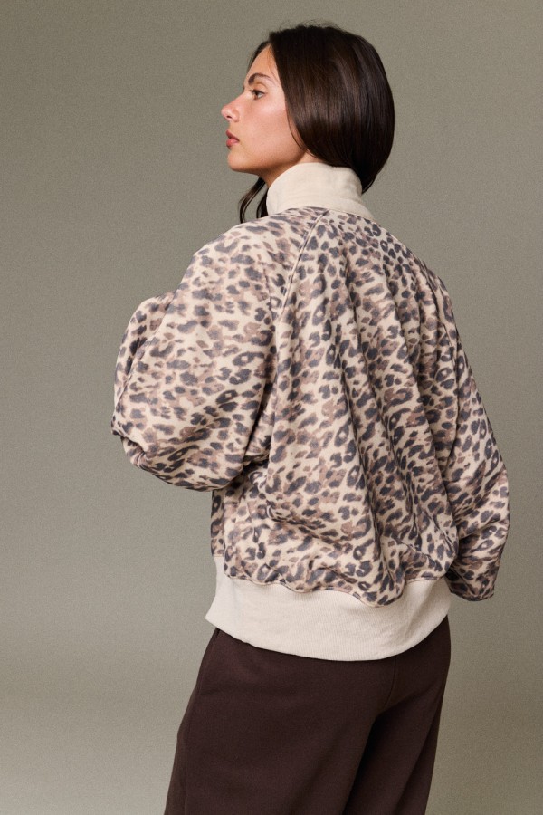 PT20050-1 / Papermoon<br/>Juliette Leopard Print Snap Button Sweatshirt