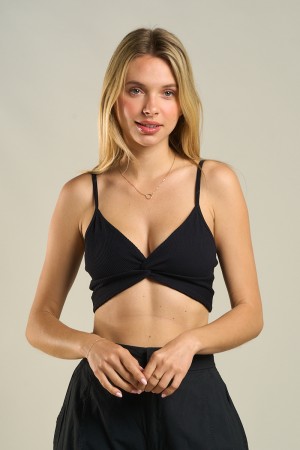 54575 / ANWND<br/>TWIST FRONT CROP TOP