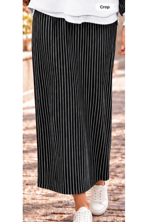 CS11960E / Celeste Design<br/>essential for every season. Designed with a flattering straight silhouette and classic stripe pattern