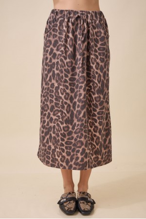 CS33960-PL / Celeste Design<br/>PLUS ANIMAL PRINT RIB KNIT SKIRT WITH POCKETS -PART OF SET